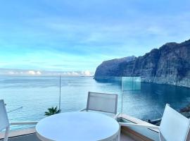 Apartamento incleibles vistas al océano y piscina., hotel in Acantilado de los Gigantes