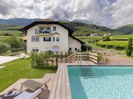 Apartment Weingut Zail, hotel in Appiano sulla Strada del Vino