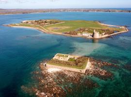 Les Maisons de Tatihou, The Originals Relais, ξενοδοχείο για ΑμεΑ σε Saint-Vaast-la-Hougue