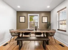 The Sweet Retreat Accessible Historic Home