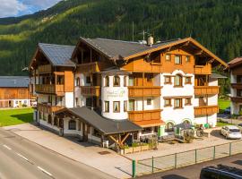 Hotel zum grünen Tor, hotel na Tuxu