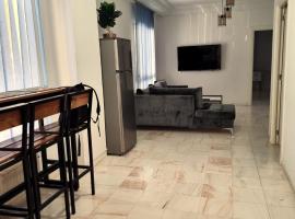 S2 Apartment Ennasr, City View near Airport, Hotel in Ariana