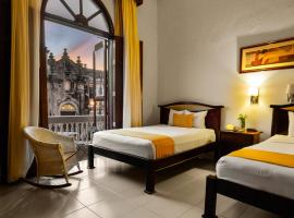 Hotel Real La Merced, hotel con estacionamiento en Granada