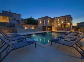 Stunning Home In Vrh With Sauna