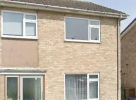 5 Beds , Full House , Parking