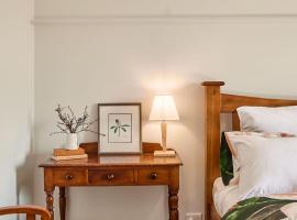 Woolmers Estate, hotel in Longford