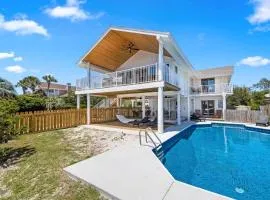 On the Canal at Perdido Key - Private Outdoor Pool, Luxury Accommodations + Beautiful Views of the Canal