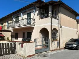 The Pink House a 5 minuti dal mare e posto auto privato