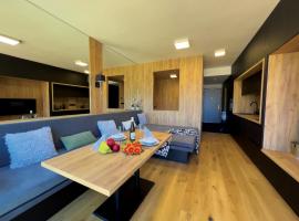 Lakeside Apartmán 111 Lipno, hotel v destinaci Černá v Pošumaví