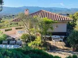 Sea view villa - Cala Rossa private park