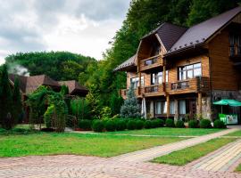 Oasis Karpat, hotell i Poljana