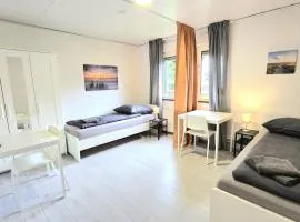 TOP Monteurwohnung mit Terrasse, 6 Zimmer, voll ausgestattet, Wäsche inklusive, kostenfreier Parkplatz und WLAN - KP01