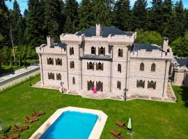 The Castle - Your unique way of retreat, hotel de 3 estrelles a Borovets