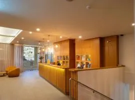 Adelaide Hotel
