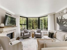 Everline Resort and Spa 1BR Suite with Fireplace, Hotel in Olympic Valley