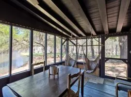 Emerald Cove Lakefront Cabin With Kayaks & Canoes