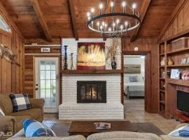 Cedar Wood Lodge Private Dock Access, Kayaks