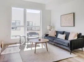 Blueground Hayward pool on-site restaurants SFO-1698