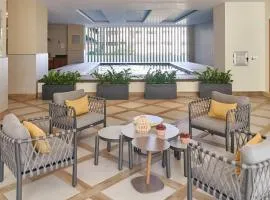 Charming City Center Condo, Full AC, Pool, Gym