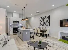 Heart of Houston - Modern 3BD Open-Concept