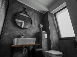 Pensiunea 82, hotel com estacionamento em Nadlac