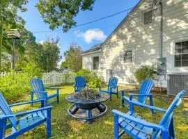 2 Mi to Downtown Pet-Friendly Home in New Bern!