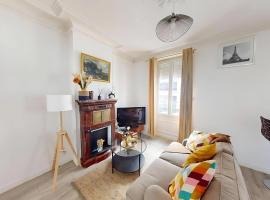 Cozy APT in Le Perreux with Parisian Charm & Disneyland Fun, Hotel in Le Perreux-sur-Marne