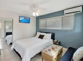 Coastal Comfort Hollywood Studio Retreat