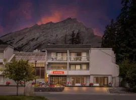 Best Western Plus Banff International Lodge