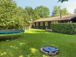 4 person holiday home in Glesborg-By Traum