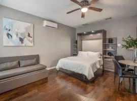 Palmer Hotel Suite Retreat in the Heart of Houston