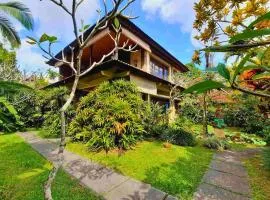 Gitali 1 BR Superior Garden View ZN244