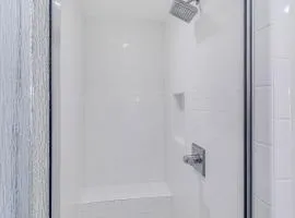 Beach Bungalow TC 2305