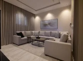 شقه 1فاخره بمدخل خاصه وغرفتين نوم