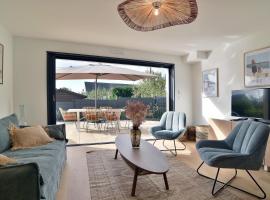 Cancale à la plage - Maison avec terrasse pour 6，位于康卡勒的酒店