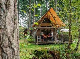 Village Huttopia Dieulefit, holiday park in Dieulefit