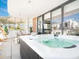 Lovely view with private jacuzzi & terrace, pool and parking by REMS