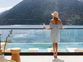 Ficus Seafront Villa, Eco Pool & Close to Beach, By ThinkVilla