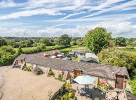 The Golden Fleece, accessible hotel in Chard