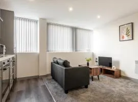 churn - Fabulous 1 Bedroom Apartment in Yeadon