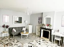 Maison de village - Suite Baroque cosy et élégante à 1 h de Paris proche Fontainebleau