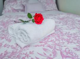 Luxury home, Hotel in Pickering