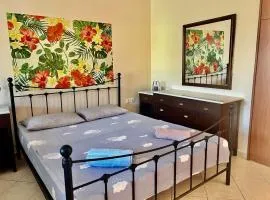 Cosy garden studio near the sea of Chalkis