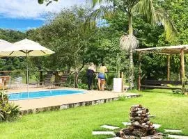 Sítio Recanto dos Lagos piscina sauna e churrasqueira