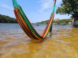 Casa em Barreirinhas em frente ao Rio Preguiças, villa in Barreirinhas