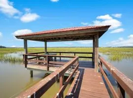 Lowcountry Charm with Private Dock Overlooking Beaufort River
