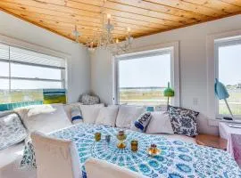 Walk to the Beach Pet-Friendly Gem in Biddeford!