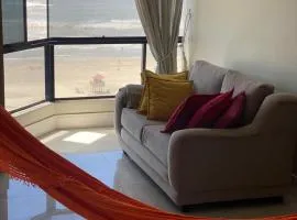 3 Dormitórios com Vista Exclusiva da Praia