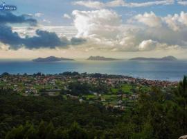 Casa Maximo en Vigo con Patio y Aparcamiento, hotel em Vigo