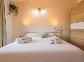 Pothos Apartment